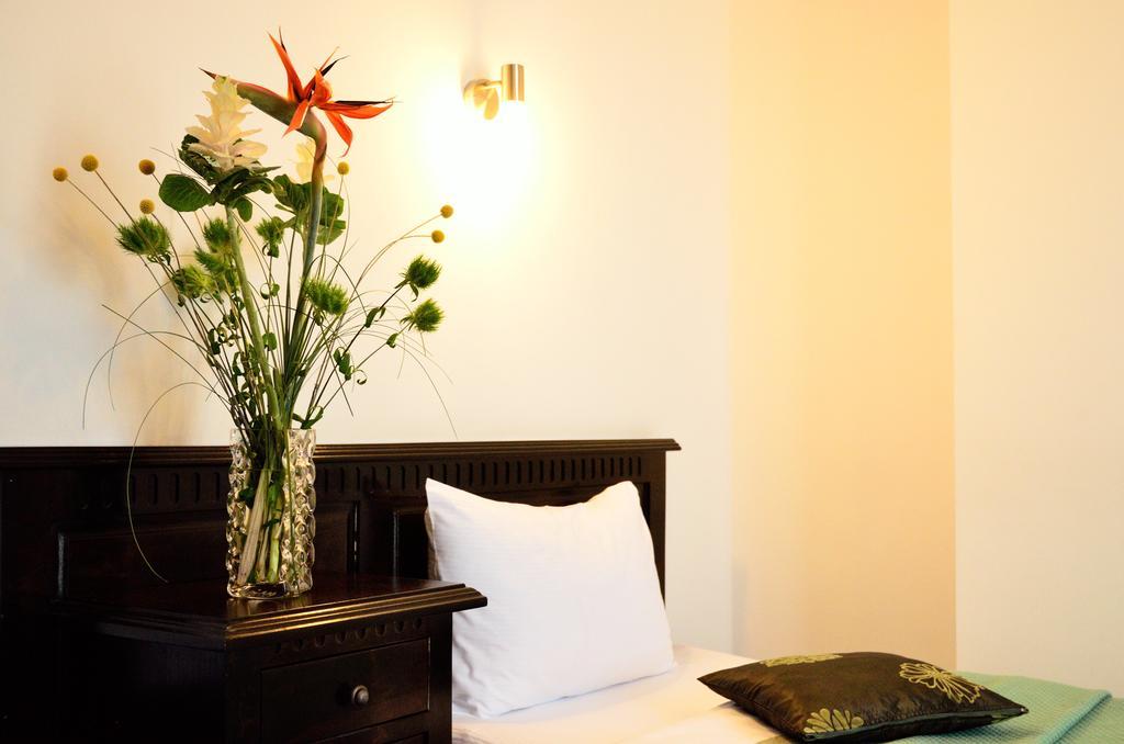 Hotel Belleville Яссы Экстерьер фото