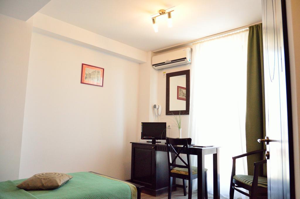 Hotel Belleville Яссы Экстерьер фото